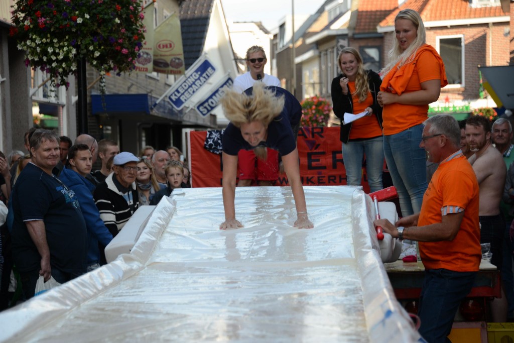 ../Images/Donderdag kermis 154.jpg